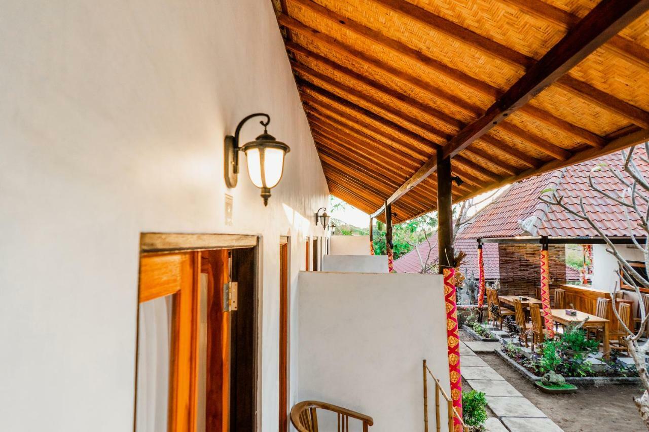 Kamasanti Hostel Toyapakeh Dış mekan fotoğraf