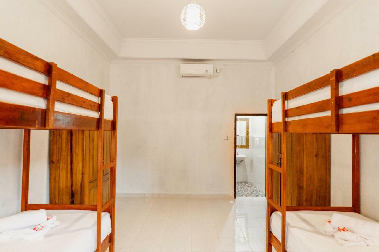 Kamasanti Hostel Toyapakeh Dış mekan fotoğraf